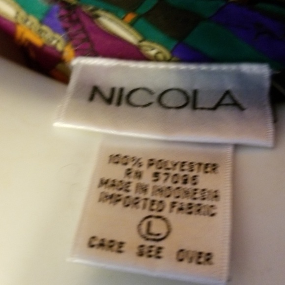 Top - Picture 2 of 2